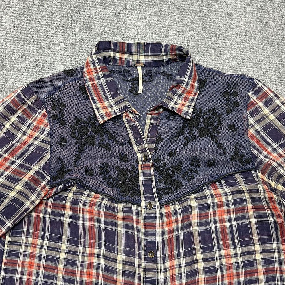 Free People Shirt Womens Medium Blue Plaid Lace Embroidered Button Up Boho Top